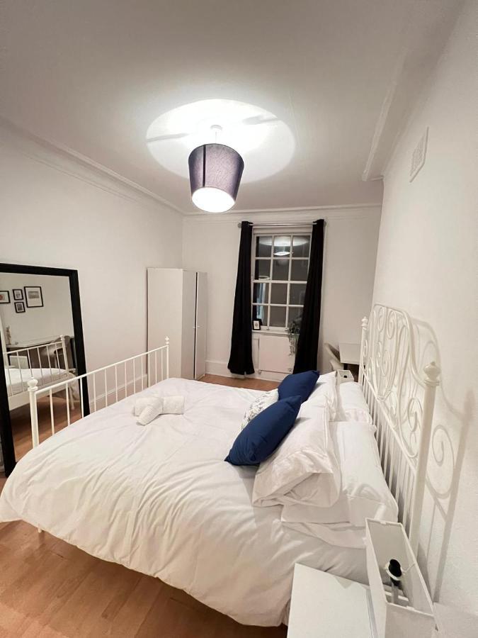 Lovely 2 Bed Flat In Soho! Londýn Exteriér fotografie
