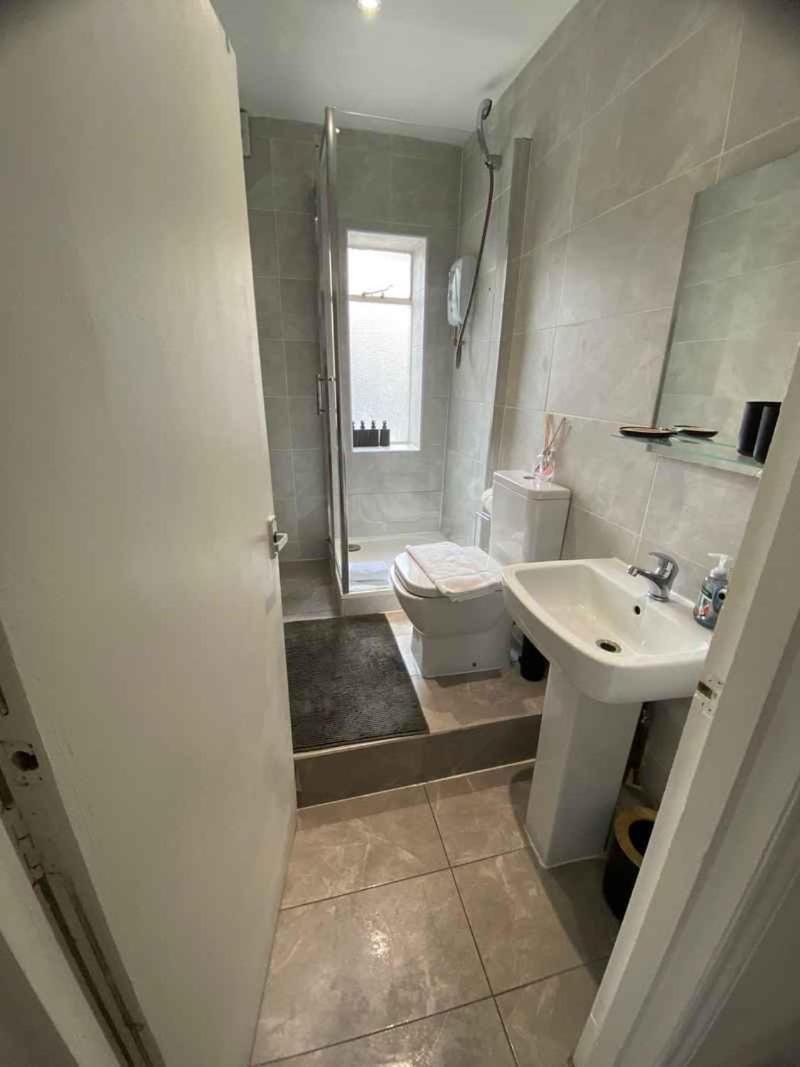 Lovely 2 Bed Flat In Soho! Londýn Exteriér fotografie