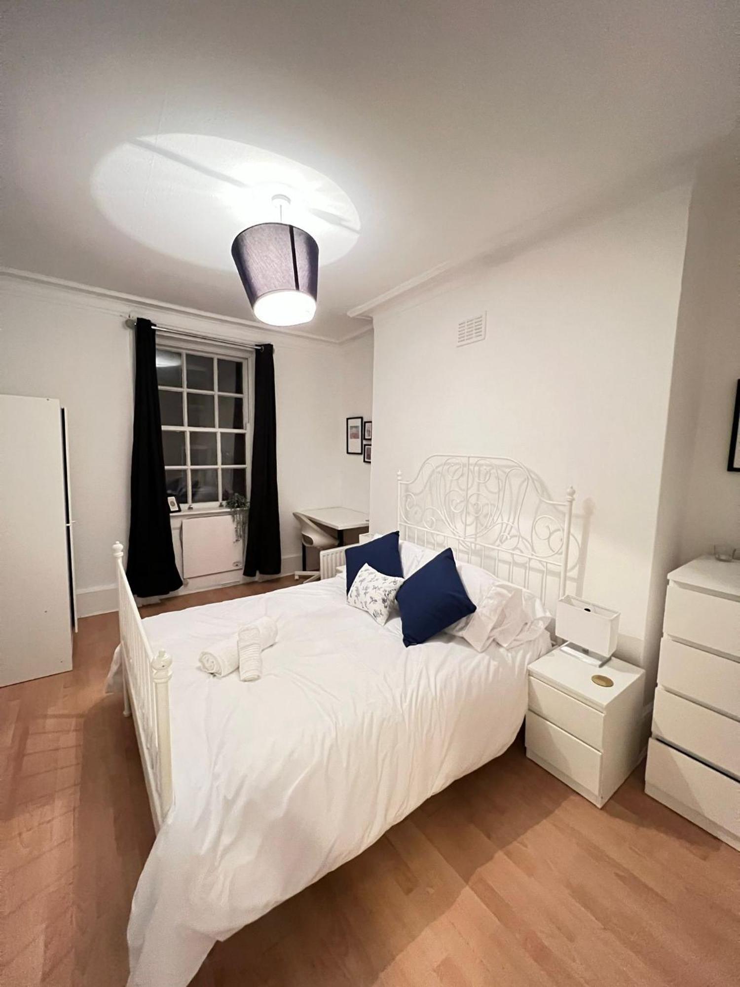 Lovely 2 Bed Flat In Soho! Londýn Exteriér fotografie